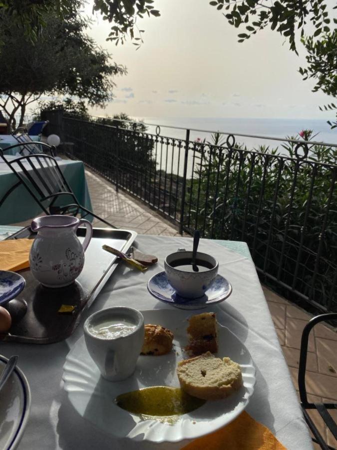 Hotel Turismo Rurale Villa Maria Caterina Кала-Гононе Екстер'єр фото