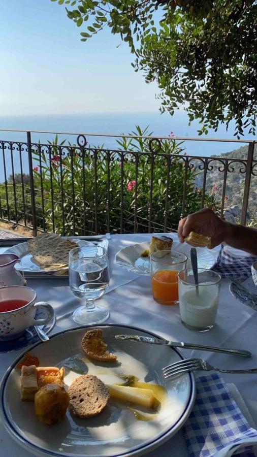 Hotel Turismo Rurale Villa Maria Caterina Кала-Гононе Екстер'єр фото