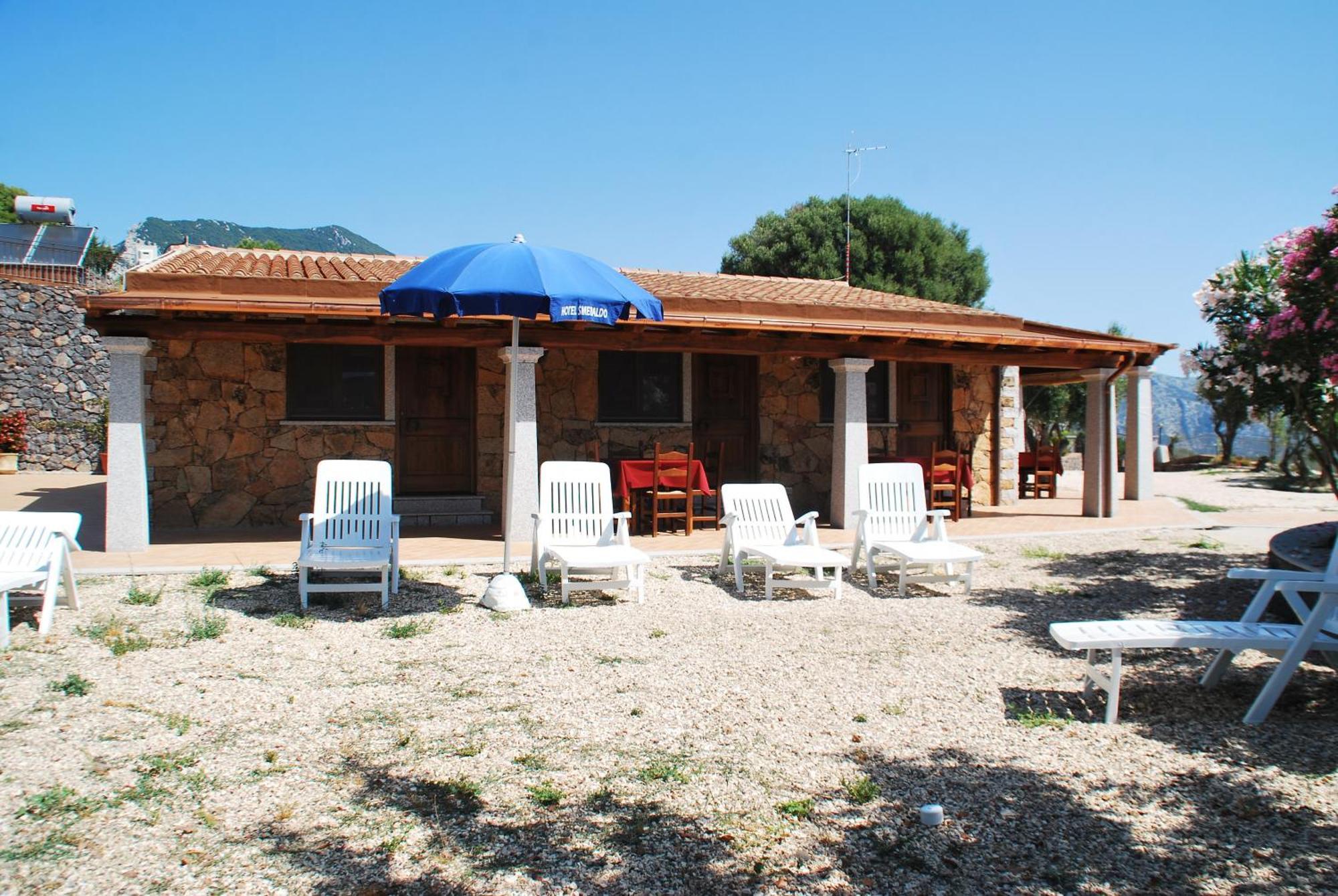 Hotel Turismo Rurale Villa Maria Caterina Кала-Гононе Екстер'єр фото