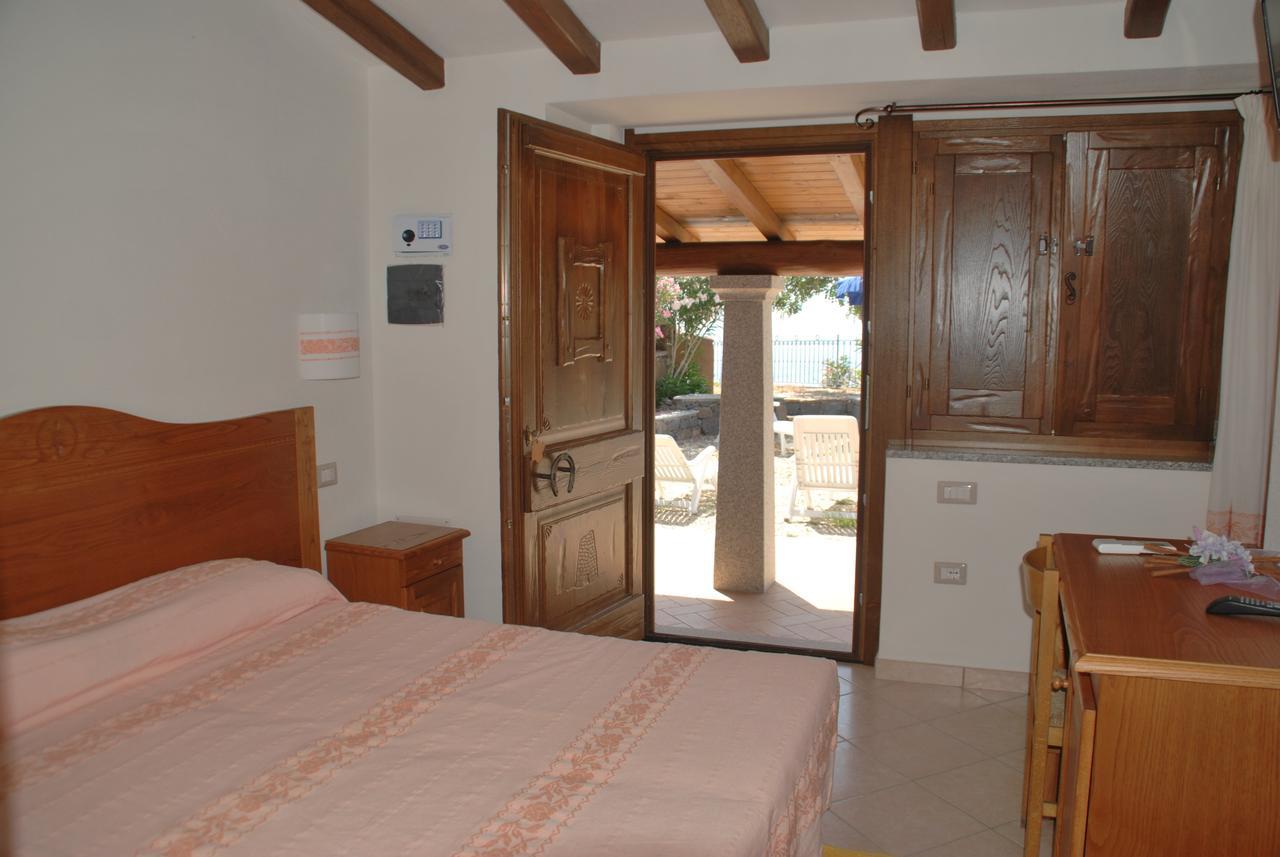 Hotel Turismo Rurale Villa Maria Caterina Кала-Гононе Екстер'єр фото