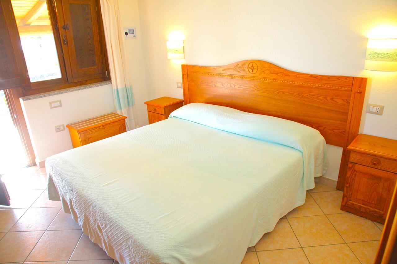 Hotel Turismo Rurale Villa Maria Caterina Кала-Гононе Екстер'єр фото